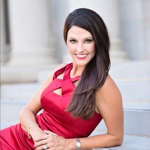 Meet your Posher, Christy